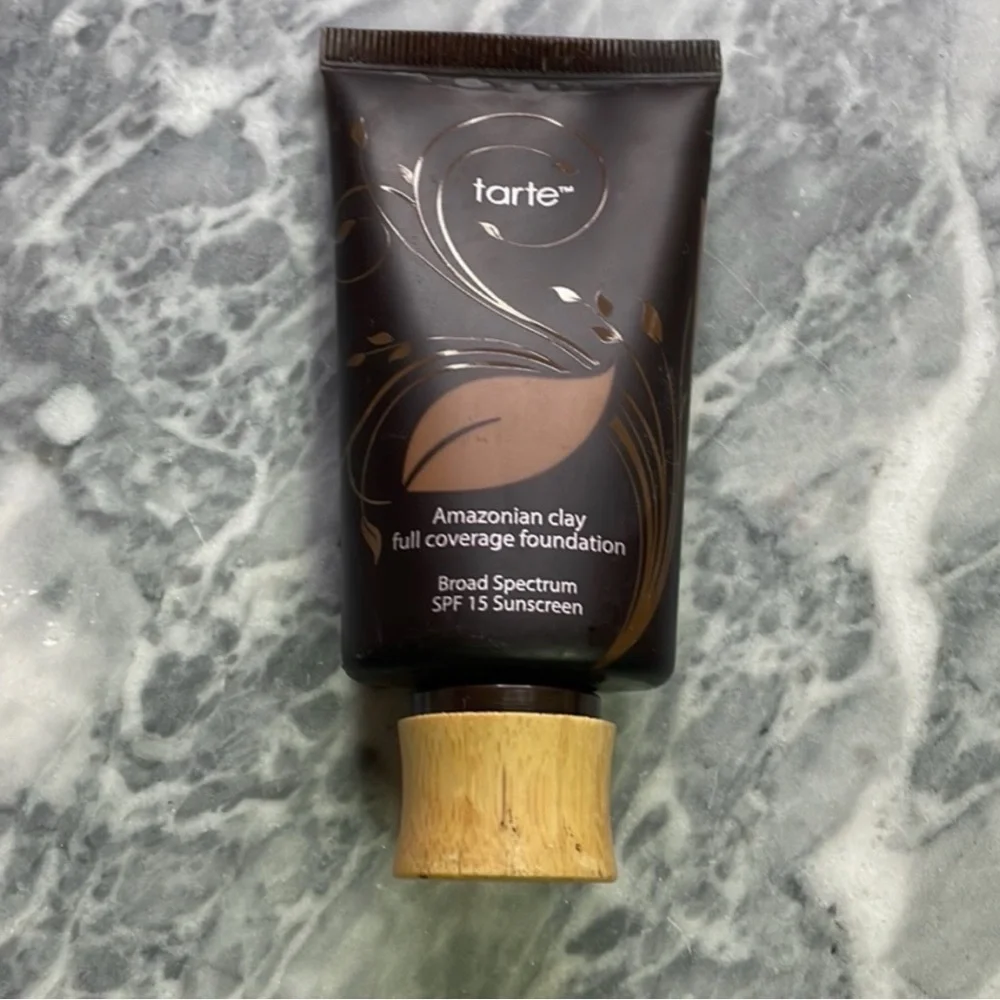 Tarte Amazonian Clay Foundation Rich Honey‎